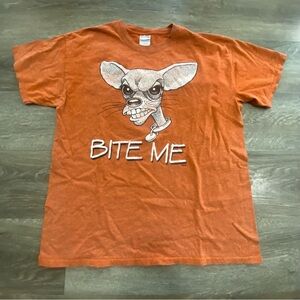 Gildan Heavy Cotton L Orange Bite Me Chihuahua Graphic T Shirt